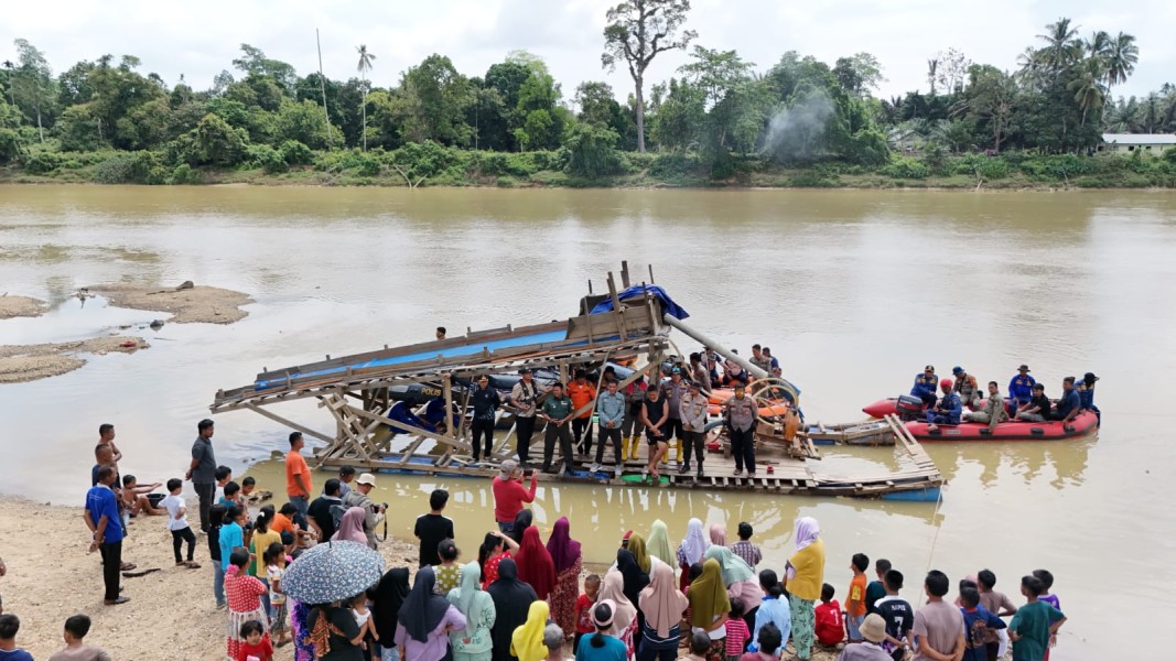 55 Rakit Penambang Emas Ilegal Dibongkar di Kuansing, Warga Diminta Hentikan Aktivitas
