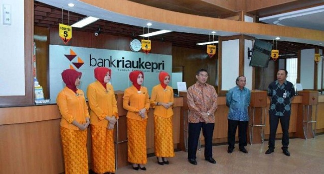 Dirut Bank Riau Kepri Kunjungi Sejumlah Cabang di Batam