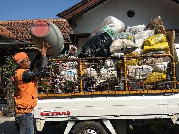 Pemko Pekanbaru Larang Keras Angkutan Sampah Mandiri Tanpa Izin, Terancam Pidana