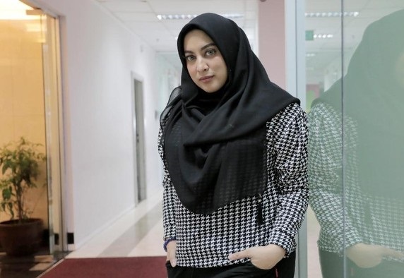 Demokrat: Jane Shalimar Kader Tangguh, Dedikasinya Luar Biasa