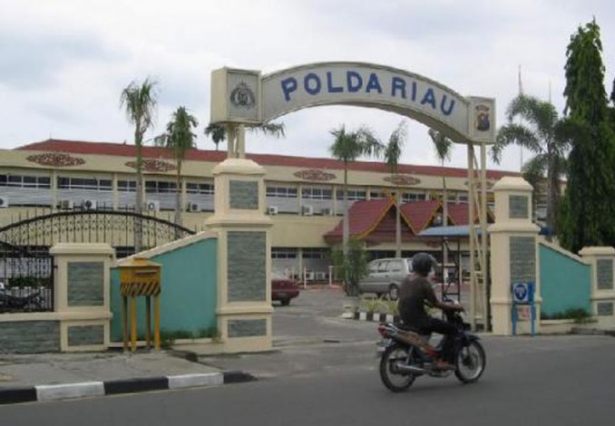 Tak Nafkahi Anak Istri, Oknum Perwira di Polda Riau Dilaporkan Istrinya