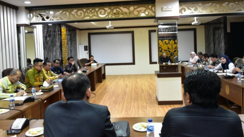 Komisi I Gelar Hearing Bahas Mutasi ASN dan THL di RSD Madani