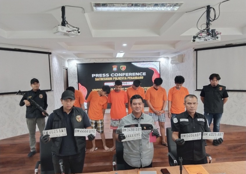 Polresta Pekanbaru Bekuk Sindikat Curanmor 28 TKP, Empat Pelaku Utama dan Dua Penadah Ditangkap