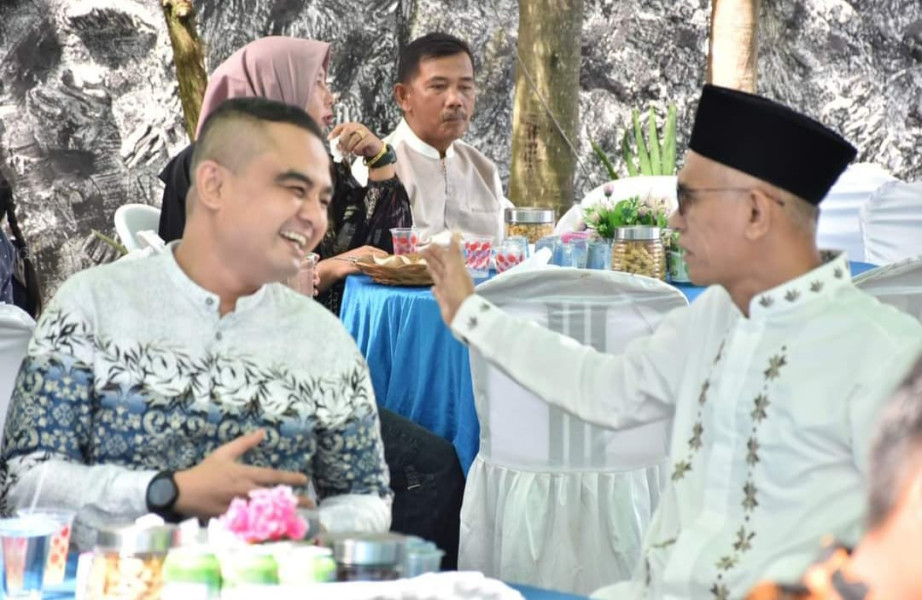 Merajut Persaudaraan, Halal bi Halal di Kediaman Pimpinan DPRD Nofrizal