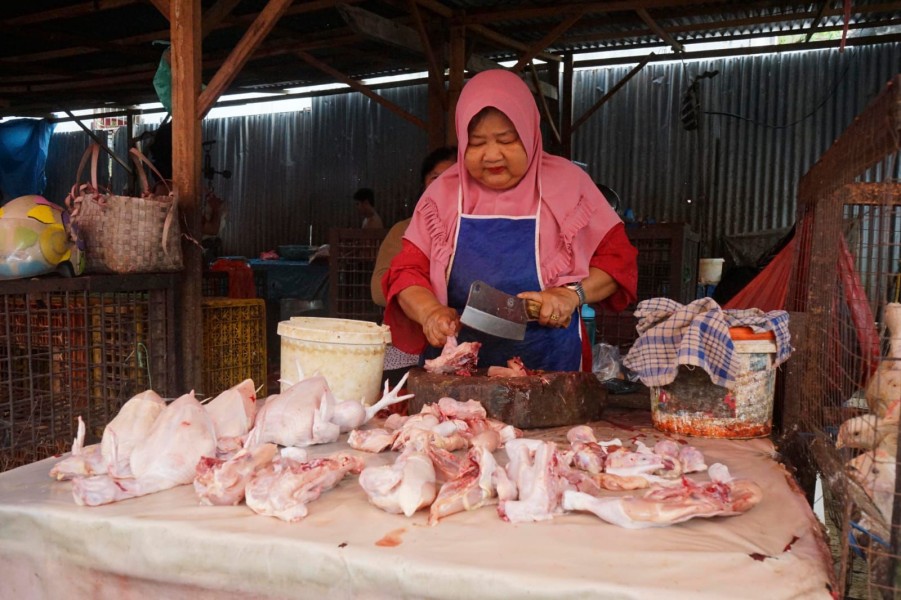 Setelah Idul Adha, Harga Ayam di Pasar Tradisional Pekanbaru Menurun