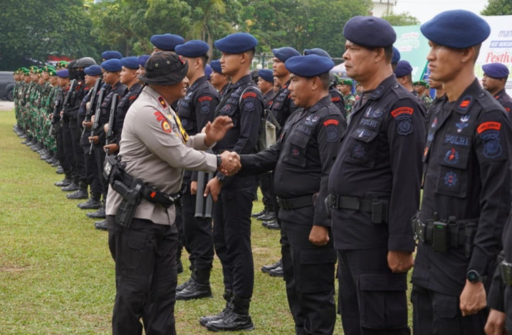 Brimob Polda Riau Kerahkan Satu Kompi untuk Amankan Festival Pacu Jalur 2025 di Kuansing