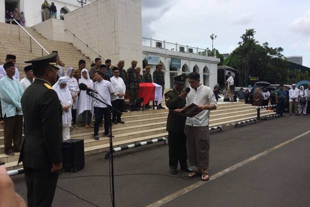 Upacara Pemakaman Mar'ie Muhammadi Dilakukan Secara Militer