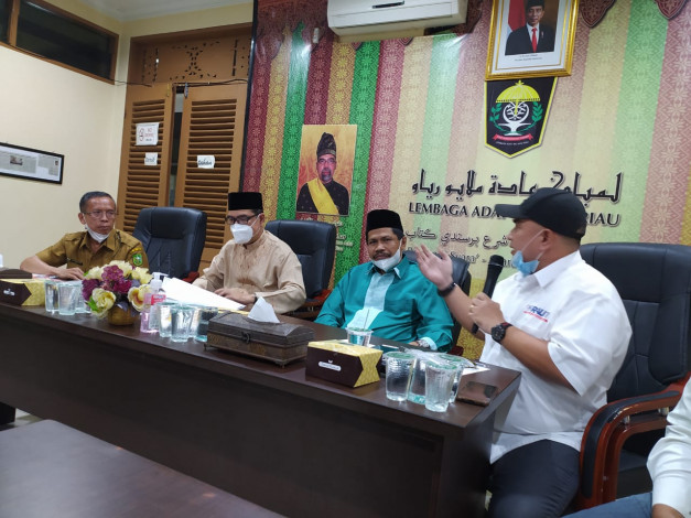 LAM Riau akan Surati Kemenkumham, Motif Batik Riau Diklaim Pihak Lain