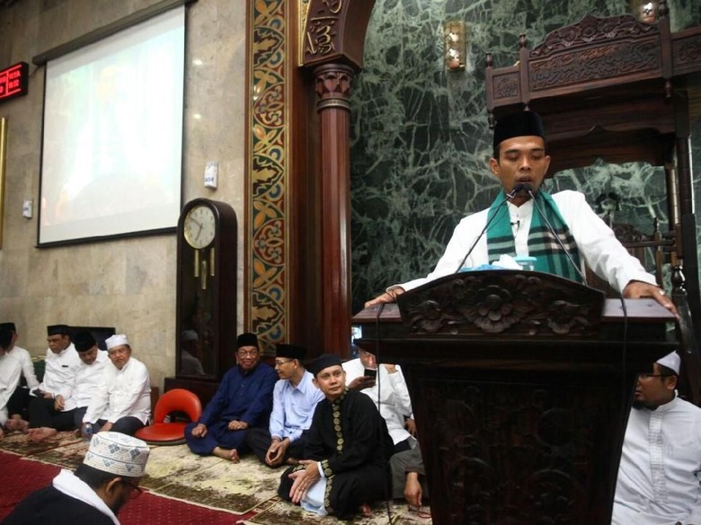 Lembaga Adat Melayu Siap Dampingi UAS soal Kasus Video Salib