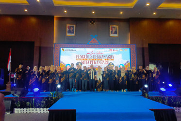 Walikota Pekanbaru Dorong Dekranasda Angkat Produk UMKM ke Level Nasional