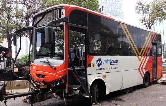 Pegawai Kemenkeu Tewas Tersenggol Bus TransJakarta