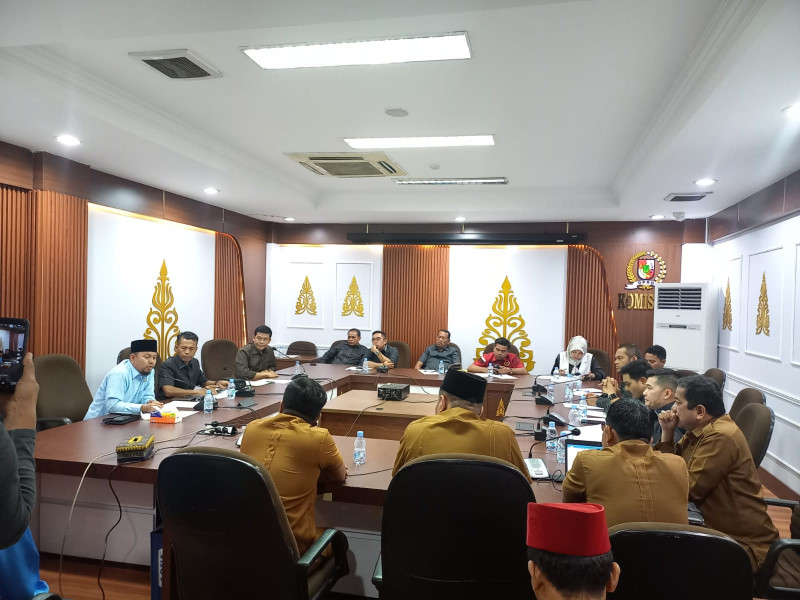 Komisi IV DPRD Pekanbaru Panggil DLHK: Bongkar Dugaan Permainan Lelang Pengelolaan Sampah