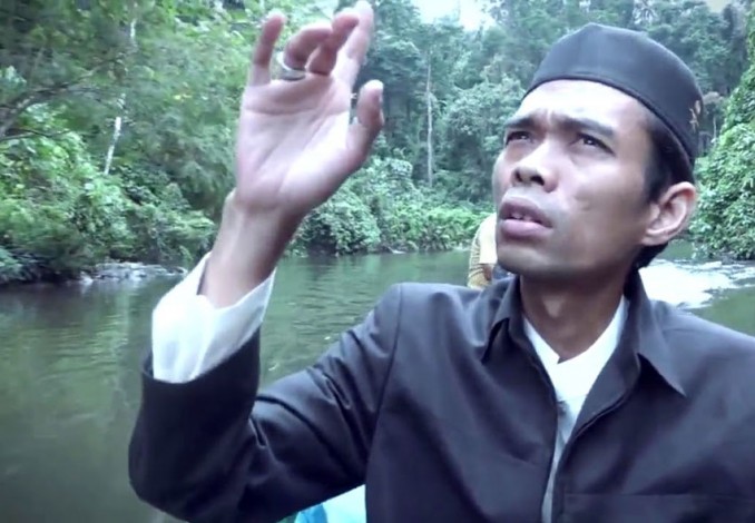 Rombongan UAS Gelar Tabligh Akbar di Suku Pedalaman Talang Mamak