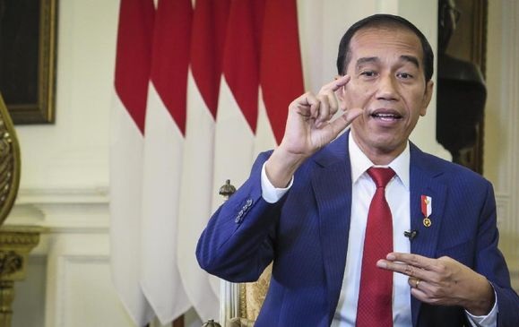 Jokowi Klaim Tak Sulit Cari Menteri, Terserak di Semua Bidang