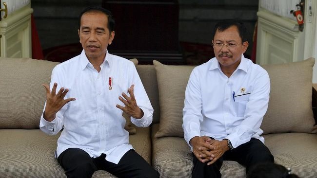 Dua Pasien Positif Corona, Jokowi Tetap Diskon Tiket Pesawat
